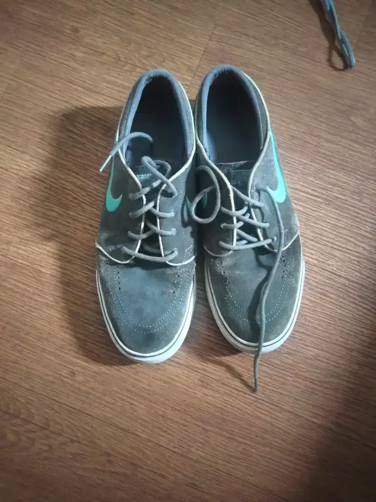 Sepatu ori Nike colabs stefan Janoski
