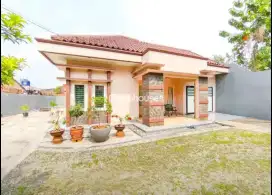 Di jual rumah dengan tanah luas murah di bojong kulur jatiasih