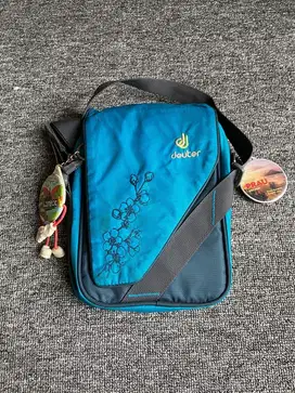 Tas slempang deutur