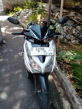 DiJual Vario 125 Old KZR th 2013