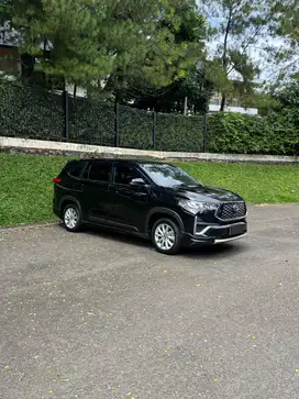 Toyota Innova Zenix V HEV Modellista 2024
