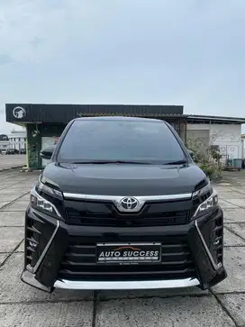 (Km Low 40ribuan record) TOYOTA VOXY 2.0 AT 2018