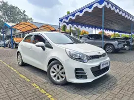 [OLXmobbi] LOW KM - KIA RIO 1.4 BENSIN MT 2016