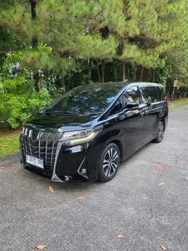 Toyota Alphrad Hitam 2020