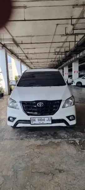 Toyota Innova 2012 2.4 G Matic Diesel