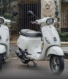 PIAGGIO VESPA S IGET 125 2023 PERFECT CONDITION