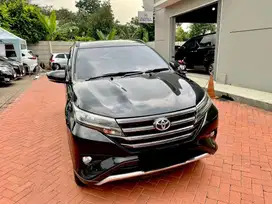 Toyota rush 1.5 G 2021 AT attitude black