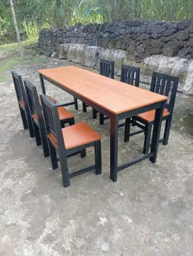 Set meja makan warung makan