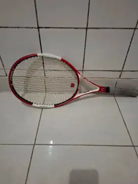 Di jual raket merk wilson