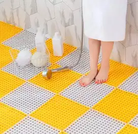 Alas Lantai Toilet