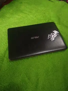 jual ajah nih laptop asus x441ba
