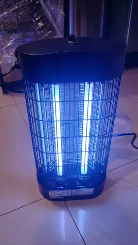 Lampu penangkap nyamuk