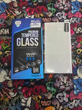 Hikaru Tempered Glass iPhone 16 Plus