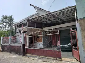 Rumah di Dekat Perkantoran Sleman