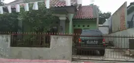 Rumah strategis dekat jalan raya dan Tol sawangan