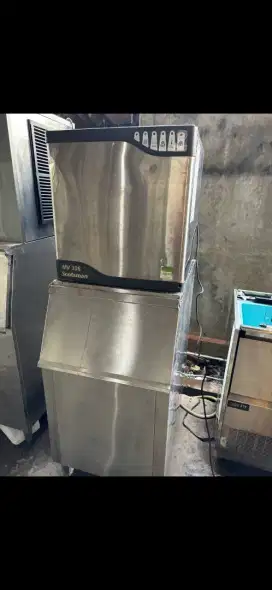 Ice maker Scotsman MV306 Kapasitas 154 kg/day