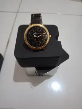 JAM TANGAN DISNEPLAND HONGKONG