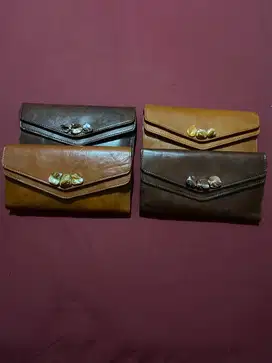 Dimpet kulit asli