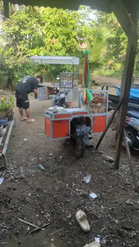 ETALASE PENTOL MOTOR
