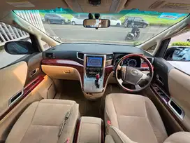 Toyota Alphard 2.4L A/T 2010