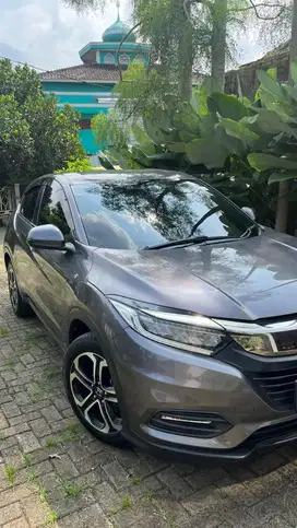 Honda HRV 2019 SE AT KM 60rb mulus, pribadi,