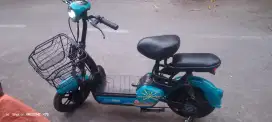 Sepeda listrik viar siap pakai