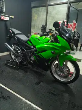 Kawasaki Ninja 150 RR NEW pajak ON