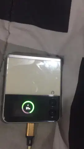 Samsung galaxy flip 3 mines