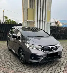 HONDA JAZZ RS CVT