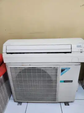 AC Daikin inverter 1 pk