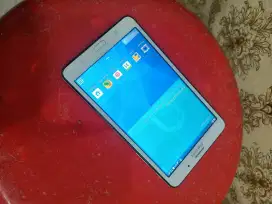 Samsung tab 4 SM T231 ram 1,5 rom 8 3G normal semua nya batangan saja