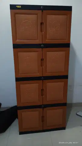 Lemari jumbo 4 susun & kunci