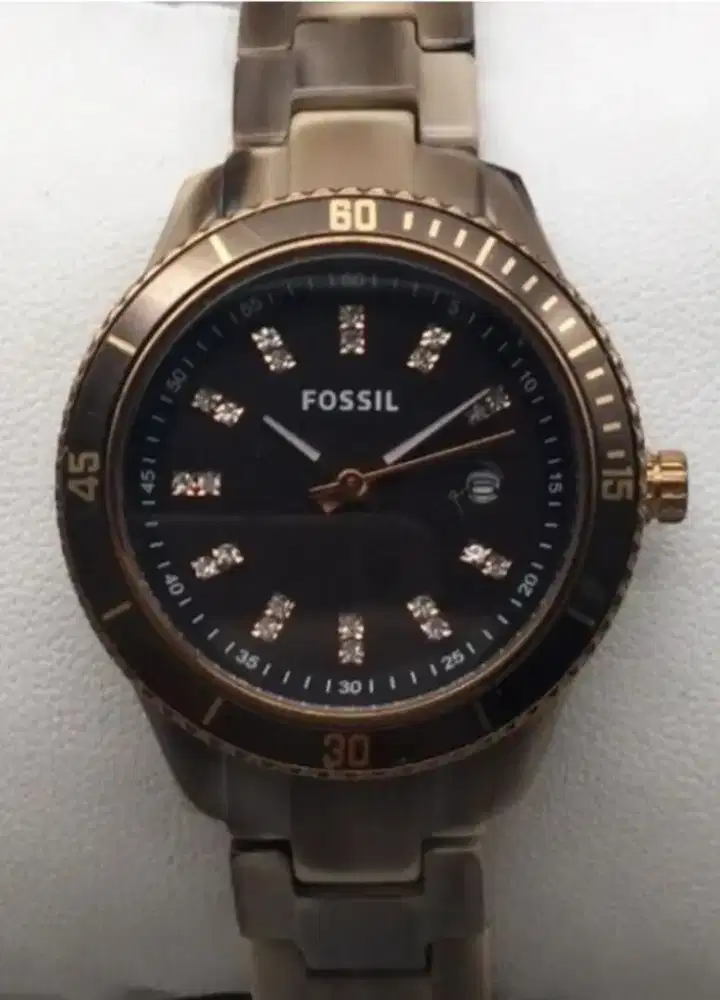 Jam ocil orii raisin coklat