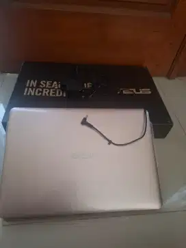 Laptop Asus Pink