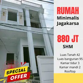 Jual rumah 2 lantai di Jagakarsa Jaksel 880 juta cash kpr