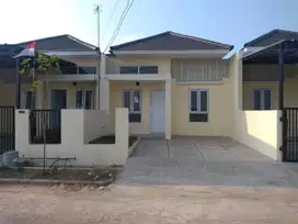 Rumah Mewah Jalan Utama bisa buat usaha, Karang Anyar Residence Bekasi