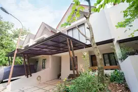 Rumah di Pomentia Residence Jagakarsa Harga Nego Bisa KPR J-9199
