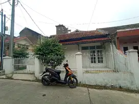Bismillah dijual rumah Lt 100/60 harga 410jt nego yu segera survey