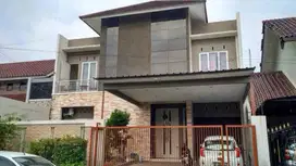 Dijual Rumah 2 Lantai Plus 1 Lantai Attic Siap Huni Di Regensi Mas