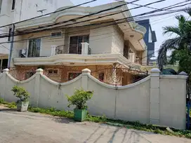 Rumah hoek di sunter paradise jalan lebar