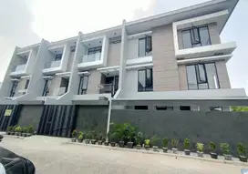 rumah baru 4 unit di sunter dlm kompleks