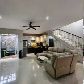 HOT SALE Rumah 2 lt SHM minimalis Modern semi furnished Bintaro CL 091