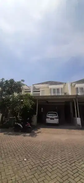 disewakan rumah royal residence Wiyung Surabaya barat full furnish