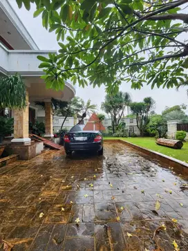 Pondok Indah, Sekolah Kencana, Rumah Mewah Siap huni