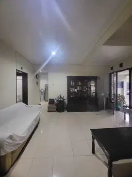 Dijual rumah hook hitung tanah di permata bintaro tangerang selatan