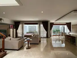 For Sale House In Kebayoran Baru 5Bedroom