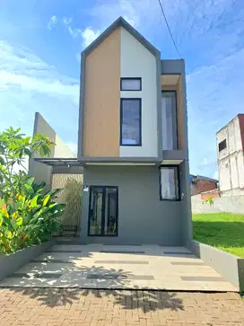Rumah View Danau Menyegarkan Lokasi Bagus di Cisauk