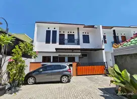 Dijual Rumah Baru dua lantai di kartasura murah banget