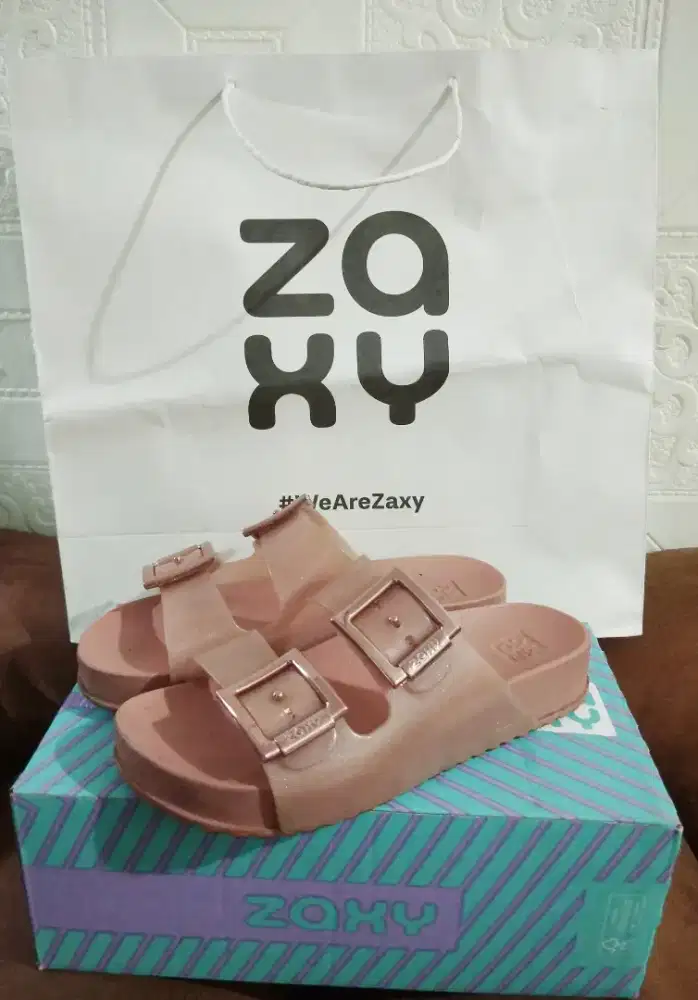 Sendal zaxy original outlet