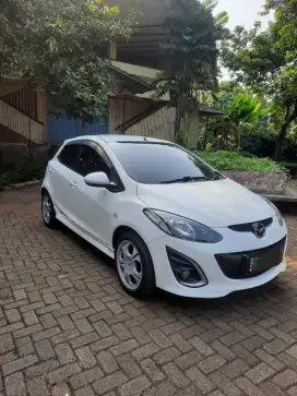 Mazda 2 2011 ( Bensin )